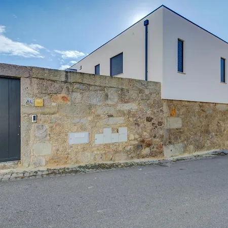 3 Bedrooms With Private Pool Enclosed Garden And Wifi At Szálloda
