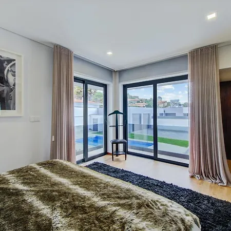 Hotel 3 Bedrooms With Private Pool Enclosed Garden And Wifi At Esposende