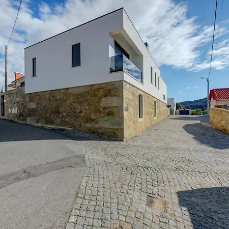 3 Bedrooms With Private Pool Enclosed Garden And Wifi At